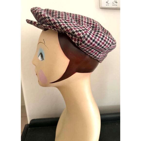 Vintage Connemara Irish Wool Newsboy Cap Hat Hand-tailored Ireland Houndstooth